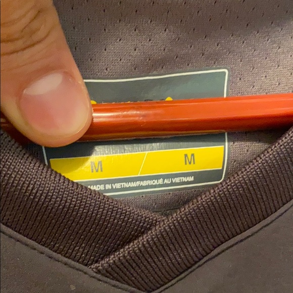 Wind Breaker - Picture 3 of 3